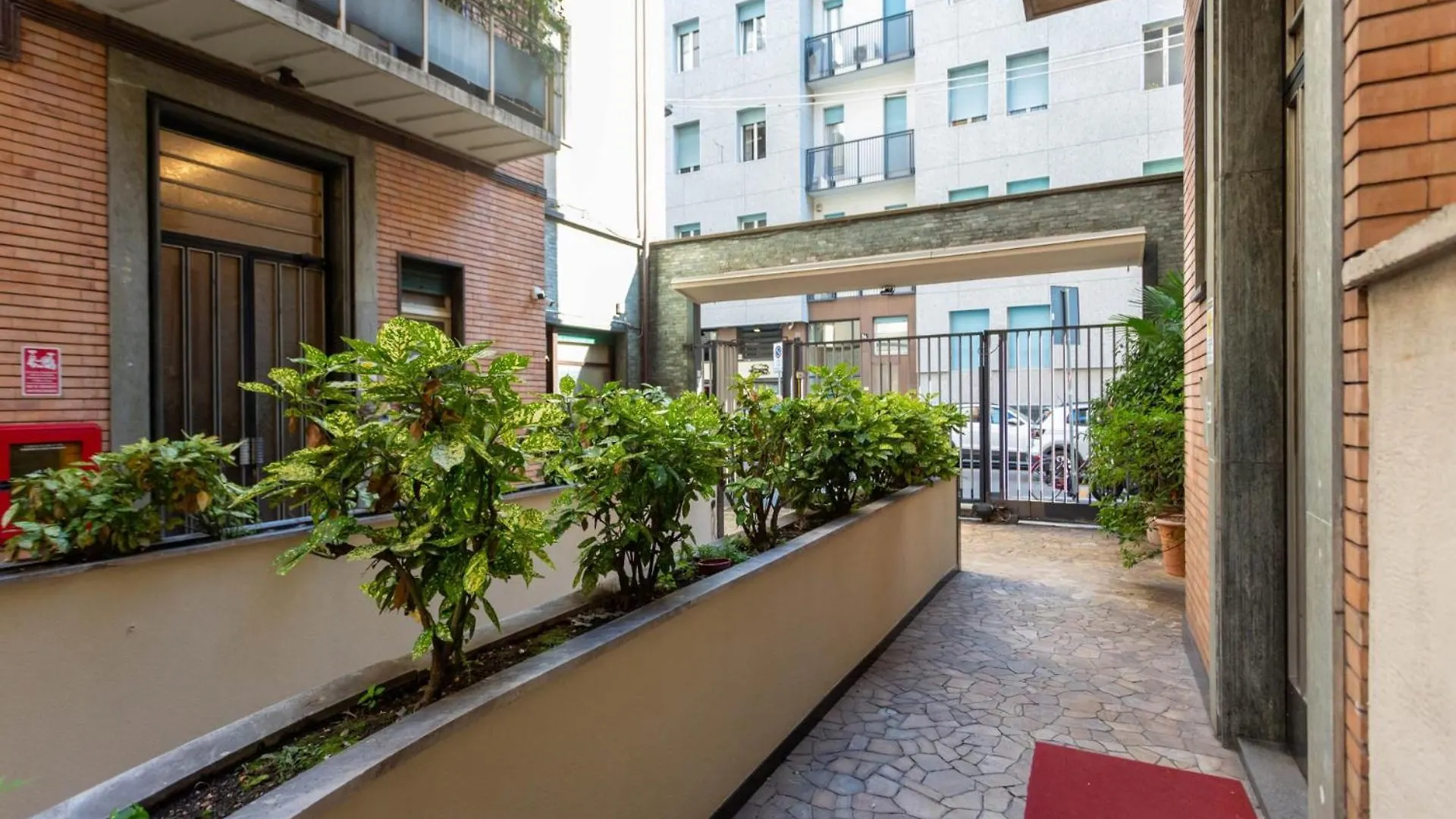 The Best Rent - Spacious Two-Bedroom Apartment In Crocetta Milan