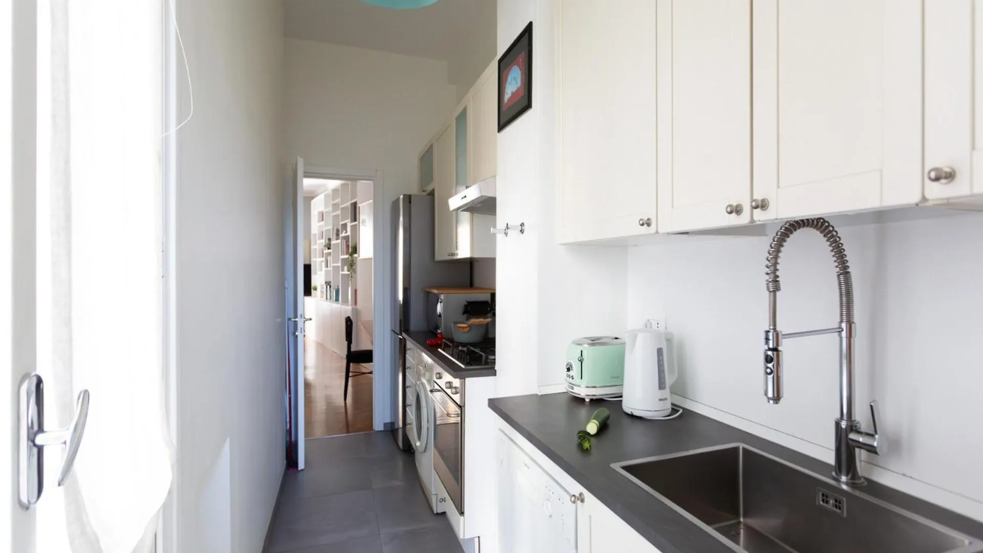 The Best Rent - Spacious Two-Bedroom Apartment In Crocetta Milan Italy