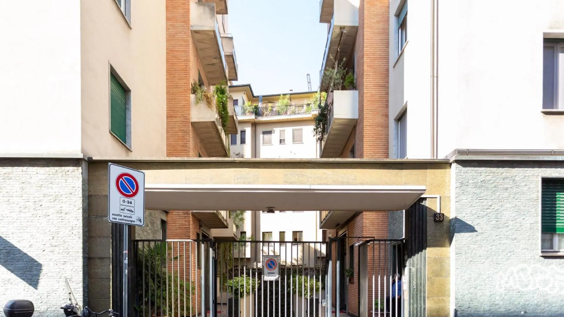 The Best Rent - Spacious Two-Bedroom Apartment In Crocetta Milan