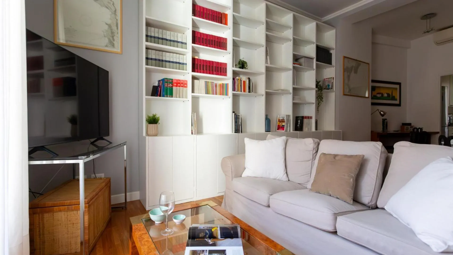 The Best Rent - Spacious Two-Bedroom Apartment In Crocetta Milan